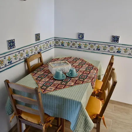 Casale Nonna Elisa Relax Tra Ulivi Vakantiehuis