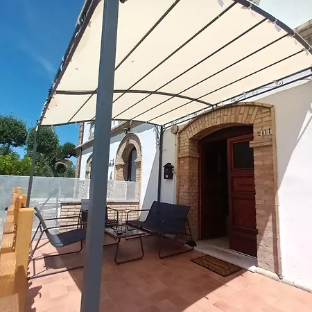 Casale Nonna Elisa Relax Tra Ulivi Vakantiehuis